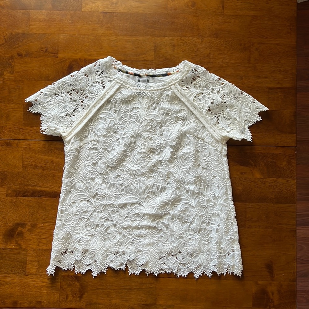 Guest Editor White Lace Crochet Sheer Sleeve Blouse Size: M